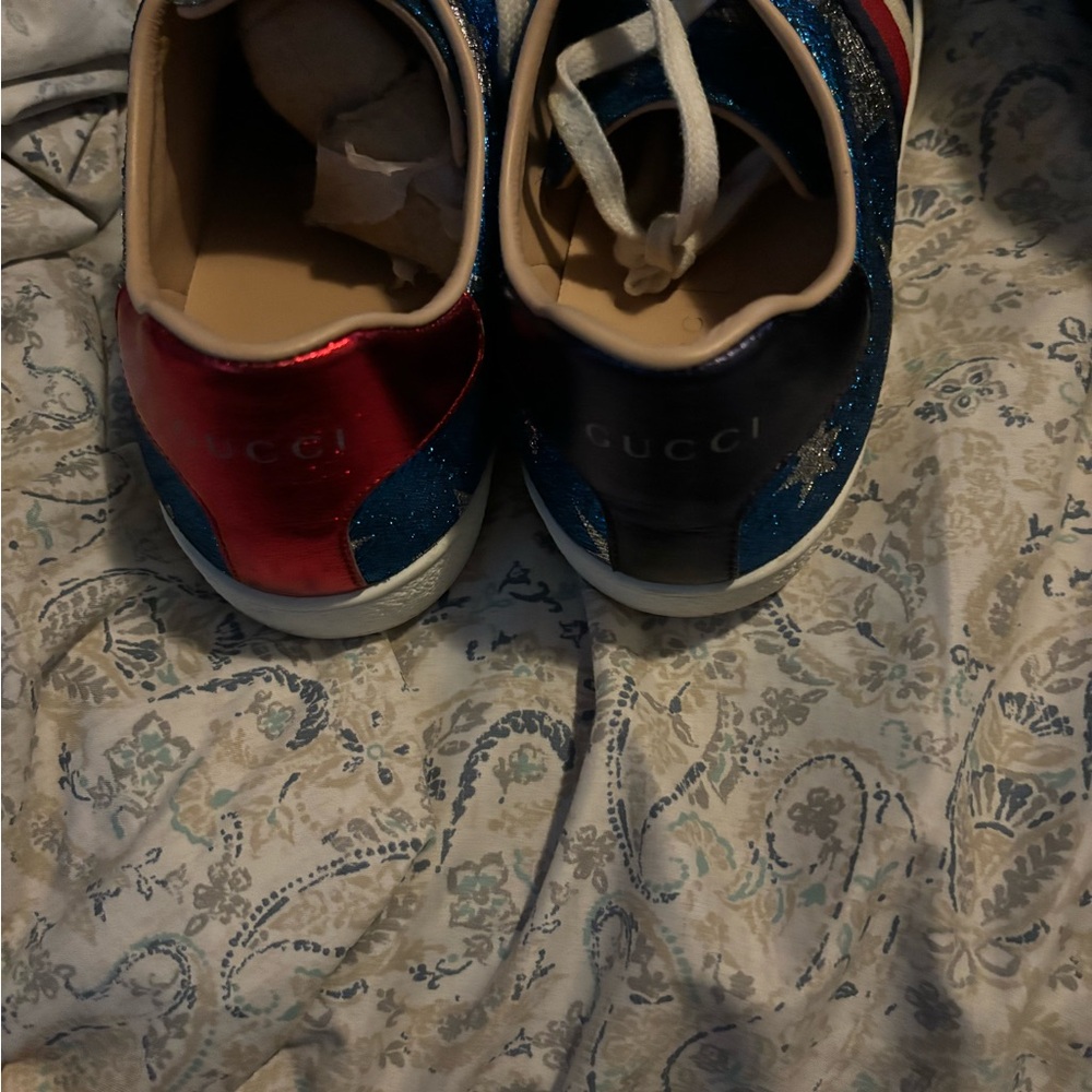 Gucci gym shoes - Picture 2 of 2